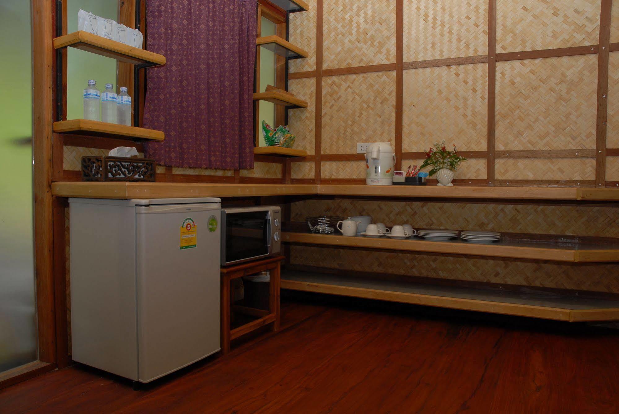 Boutique Raft Resort Sai Yok Bagian luar foto