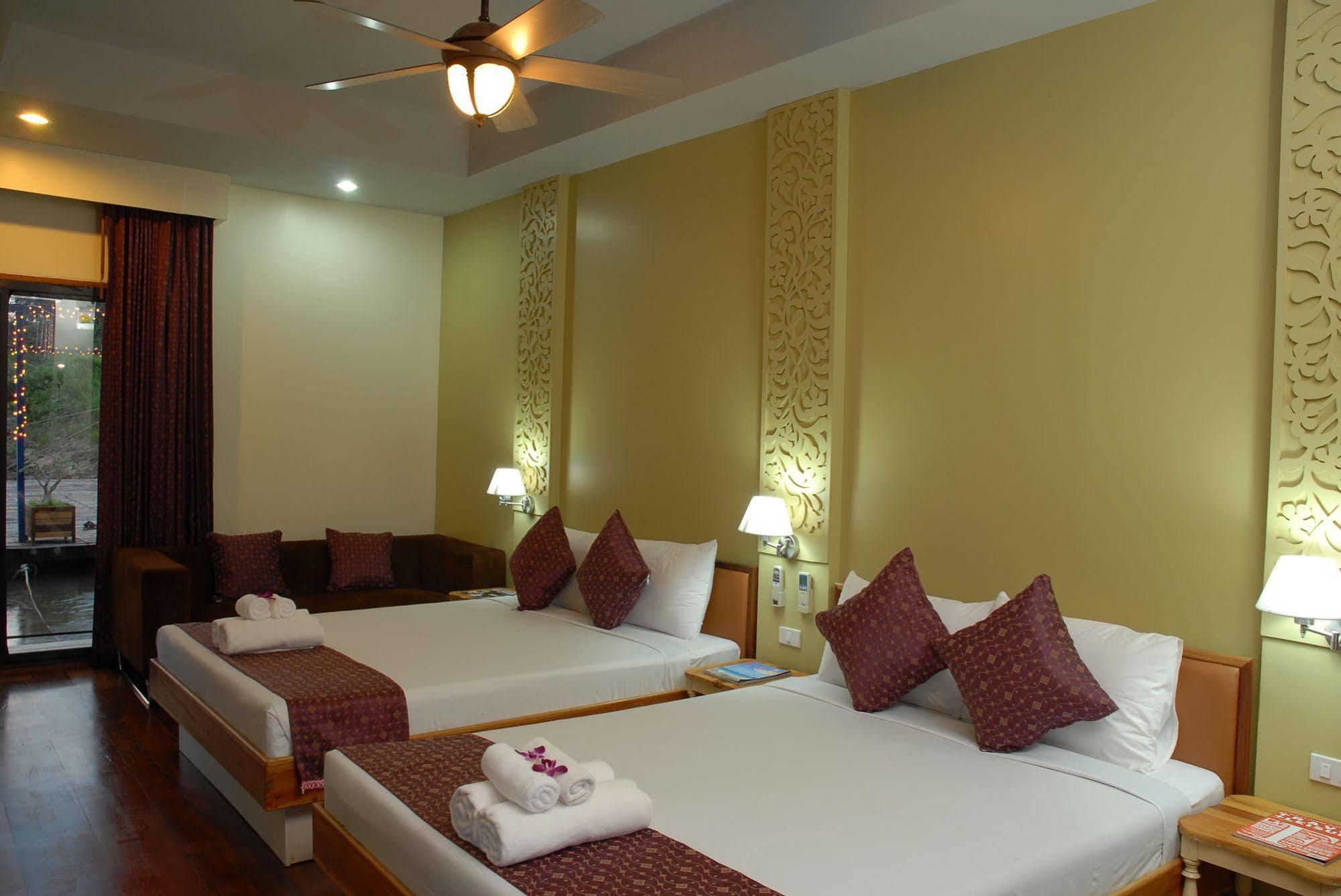 Boutique Raft Resort Sai Yok Bagian luar foto
